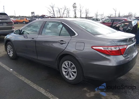 2015 Toyota Camry Le z USA, uszkodzony, nr VIN 4T1BF1FK0FU101204